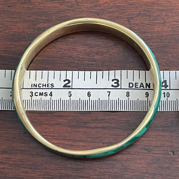 Natural malachite golden brass bangle bracelet - Picture 6 of 6